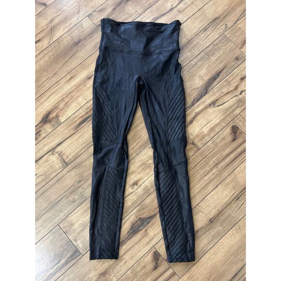 Spanx size medium leather look moto leggings - Picture 2 of 4